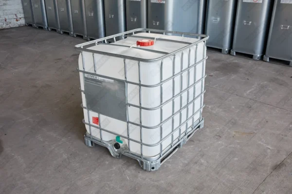 ibc-container-wit-1000L-gereinigd-pallet-metaal-detail-voor-en-zijaanzicht.webp